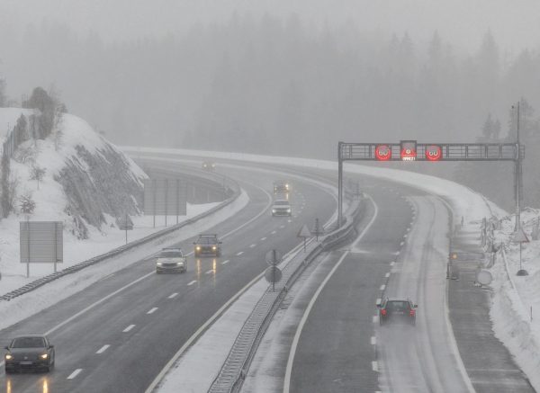 Delnice:  Autocesta A1 očišćena je od snijega