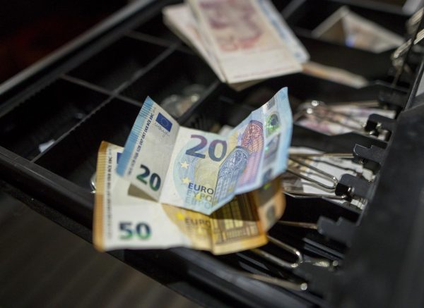 Euri u blagajni ugostitelja