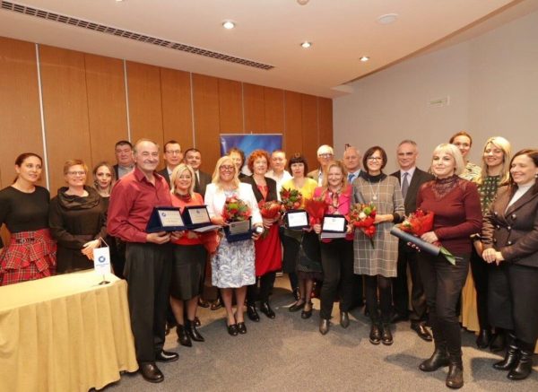 Svečana-sjednica-Skupštine-Udruženja-obrtnika-Rijeka-14-1200×800 (1)