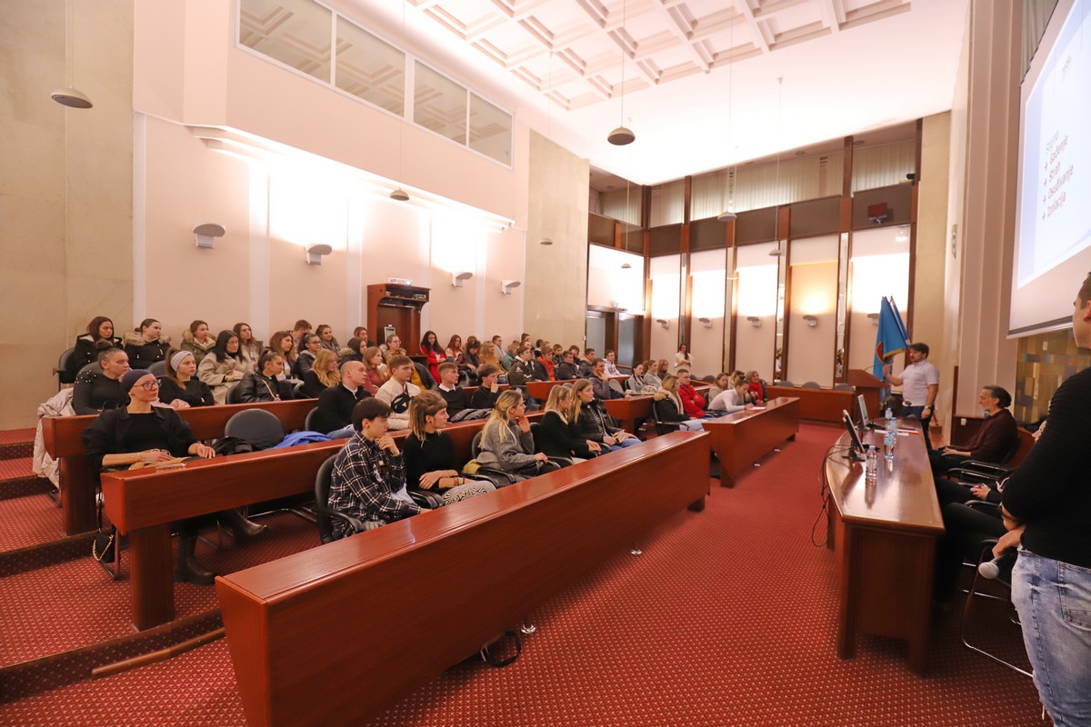 Tribina-Hepatitis-C-i-HIV-–-stigma-kao-simptom-kojeg-ne-bi-trebalo-biti-5