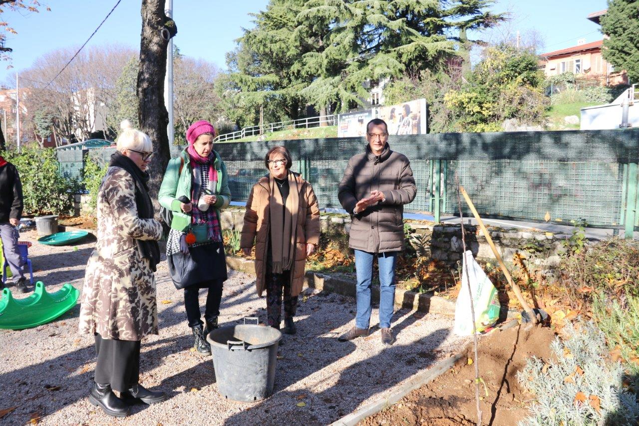 Zasadi-drvo-ne-budi-panj_sadnja-stabala-u-DV-Baredice-9 Zasadi-drvo-ne-budi-panj_sadnja-stabala-u-DV-Baredice-9