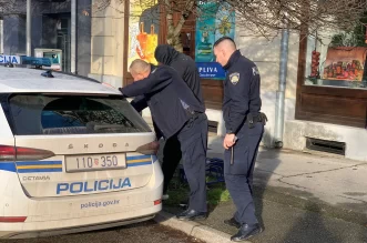 osumnjičeni djed mraz 17 osumnjičeni djed mraz 17