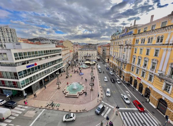 rijeka dron panorama jadranski trg 2022 1