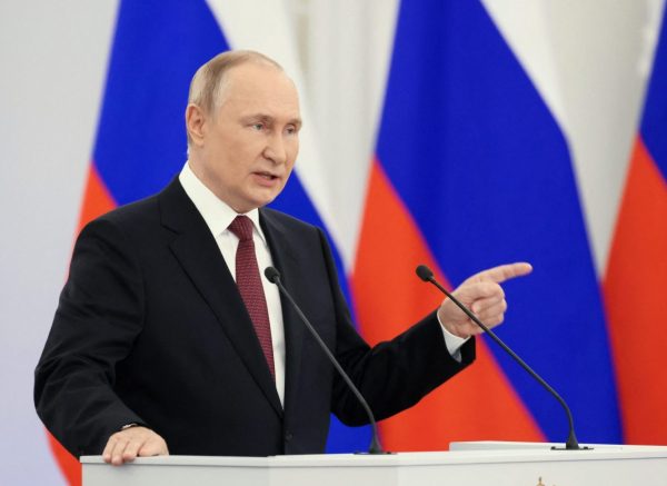2022-09-30T133506Z_288246664_RC2PRW9N2HAP_RTRMADP_3_UKRAINE-CRISIS-PUTIN-scaled-e1664558081885