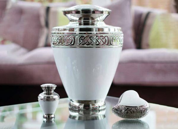 Ashes-and-Urns-1024×681-Feb-21