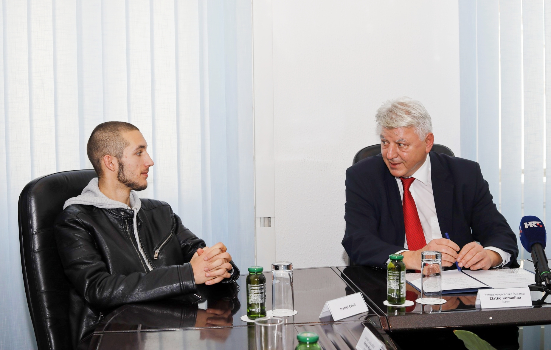 Dodjela police životnog osiguranja Zaklade “Vaša pošta” Dodjela police životnog osiguranja Zaklade “Vaša pošta”