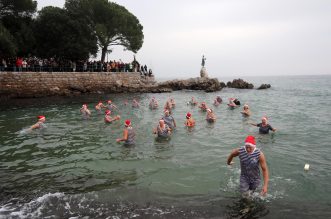 Udruga Opatijski kukali odradili su prvo novogodišnje kupanje Udruga Opatijski kukali odradili su prvo novogodišnje kupanje