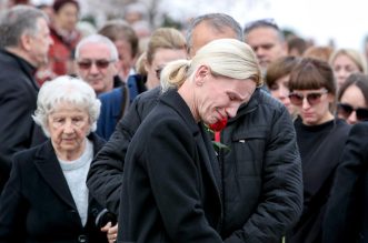 Posljednji ispraćaj Massima Savića na Gradskom groblju Zadar Posljednji ispraćaj Massima Savića na Gradskom groblju Zadar