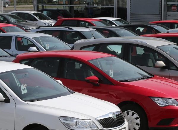 Zagreb: Priprema rabljenih automobila za prodaju