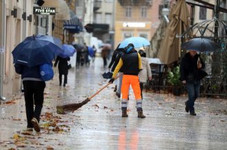 Kišno prijepodne u Rijeci Kišno prijepodne u Rijeci