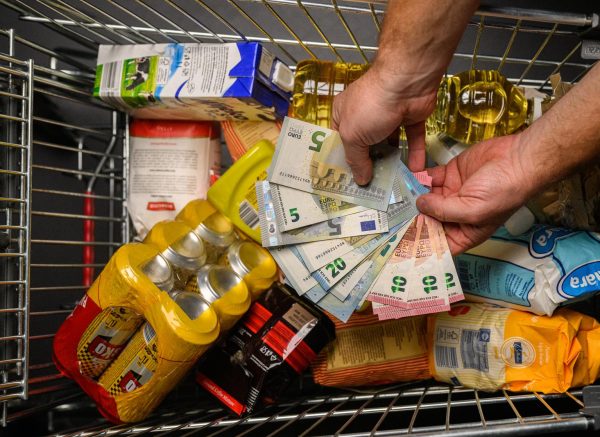 Uvođenje eura dovelo je do poskupljenja što su mnogi poslovni subjekti iskoristili
