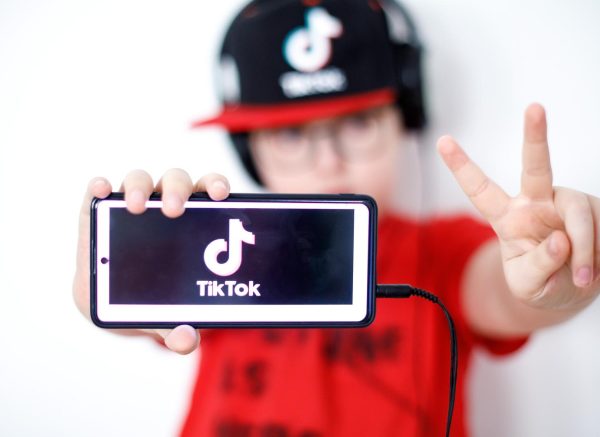 Aplikaciji TikTok u vlasništvu kineske tvrtke ByteDance prijeti zabrana korištenja u SAD-u