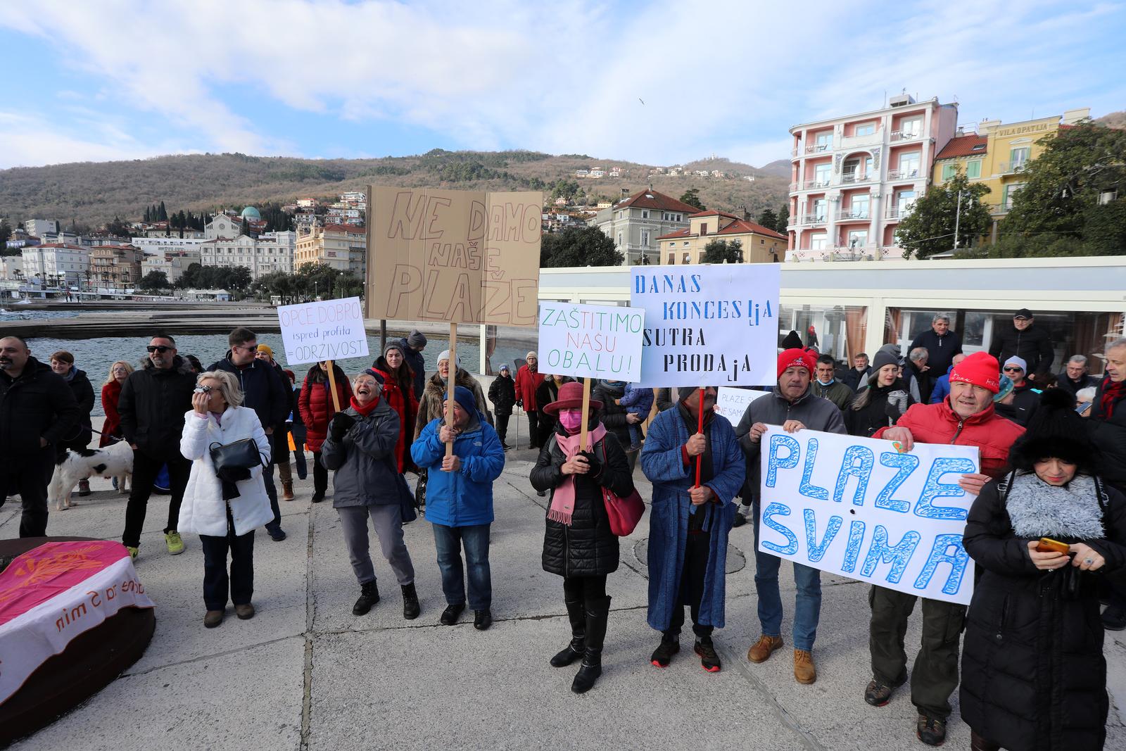 Opatija: Građani prosvjedovali protiv Prijedloga Zakona o pomorskom dobru i morskim lukama