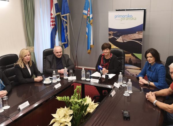 Press-simpozij-laringektomiranih-osoba