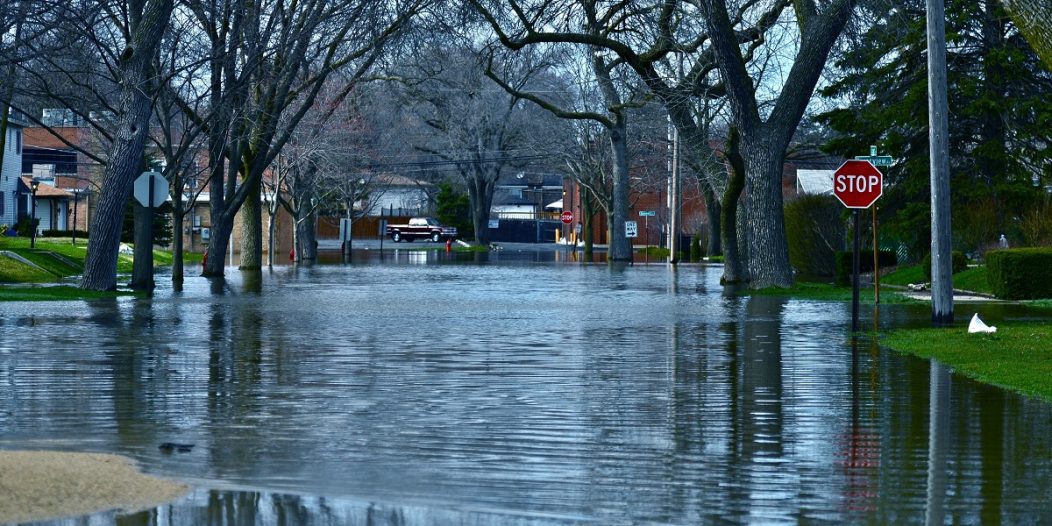 Deep,Flood,Water,In,Residential,Area.,Des,Plains,,Il,,Usa. Deep,Flood,Water,In,Residential,Area.,Des,Plains,,Il,,Usa.