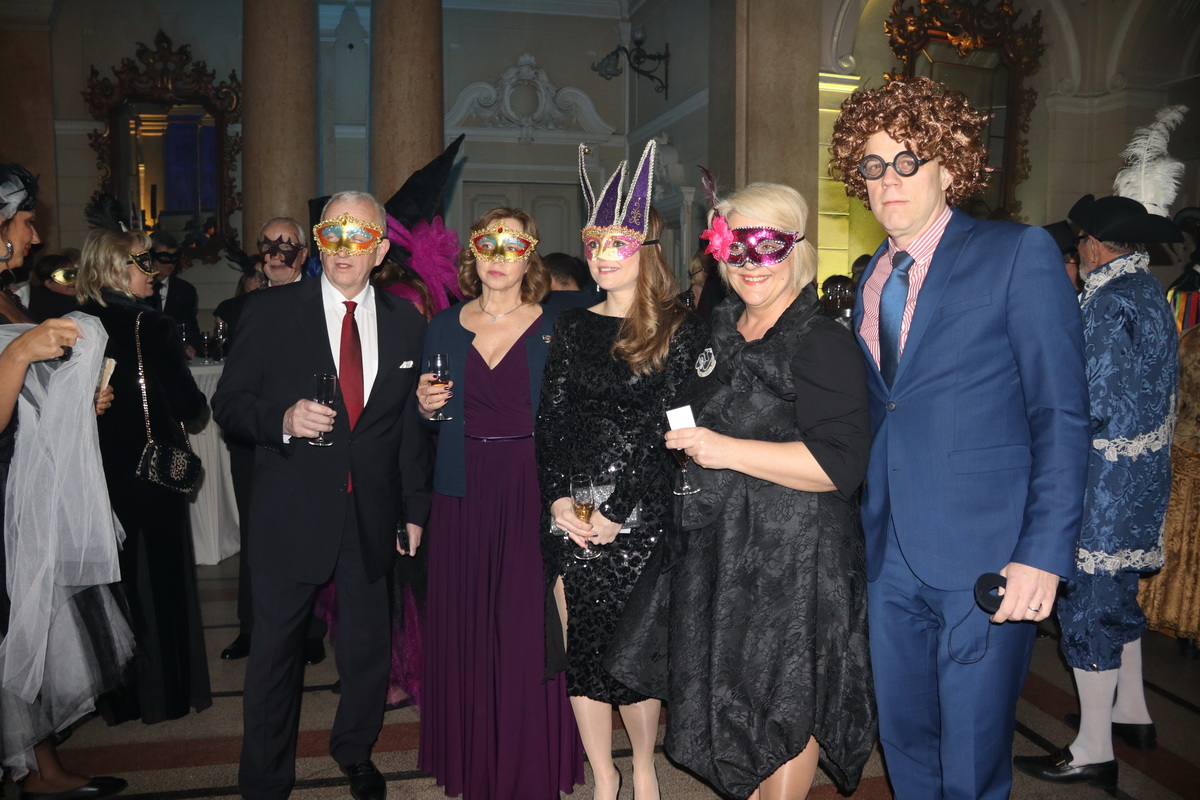 Humanitarni-karnevalski-gala-party-2023-6 Humanitarni-karnevalski-gala-party-2023-6