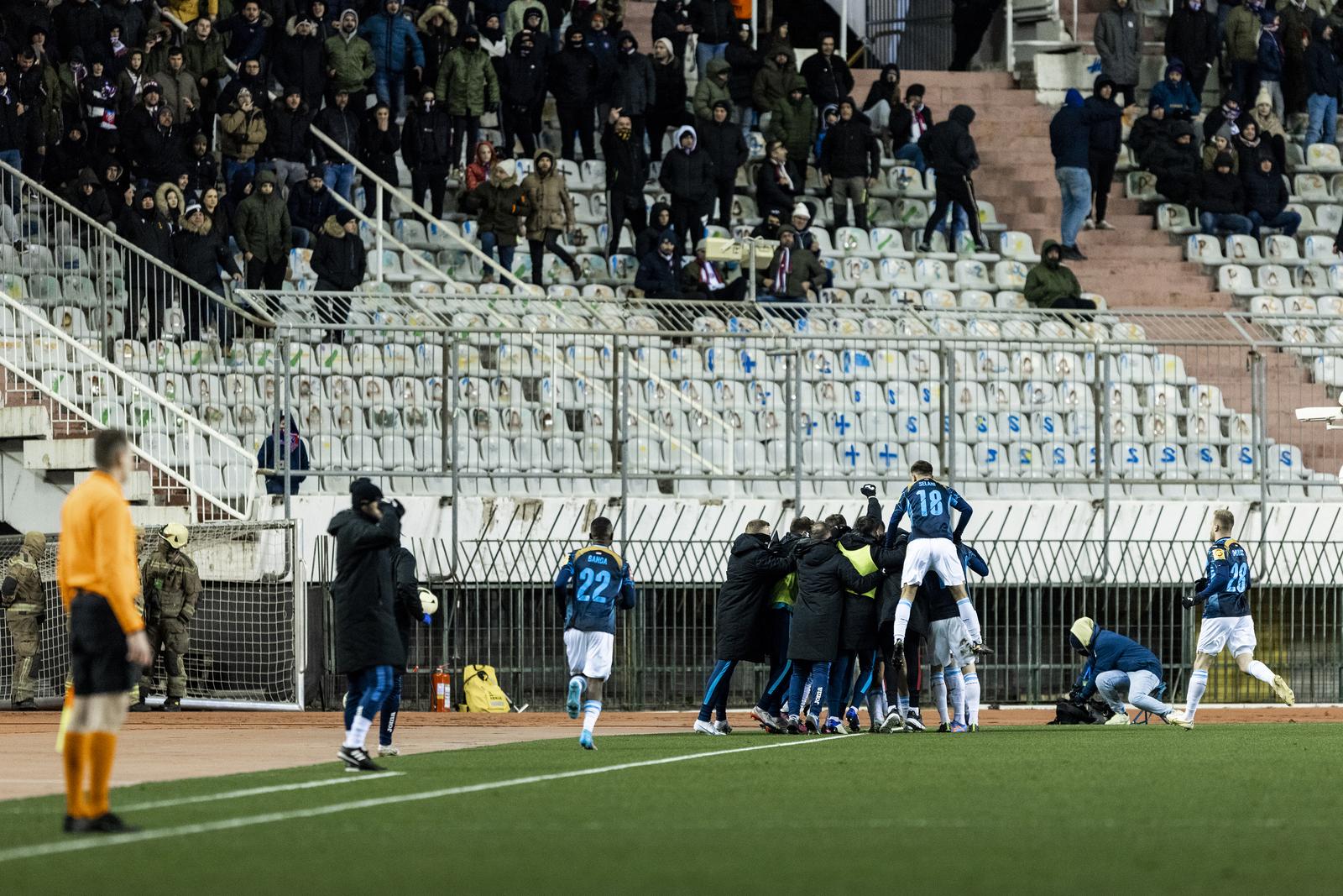 Susret 20. kola SuperSport HNL-a između Hajduka i Rijeke Susret 20. kola SuperSport HNL-a između Hajduka i Rijeke