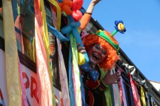 CARneval povorka, prava motorna maškarana manifestacija, prošla je riječkim ulicama CARneval povorka, prava motorna maškarana manifestacija, prošla je riječkim ulicama