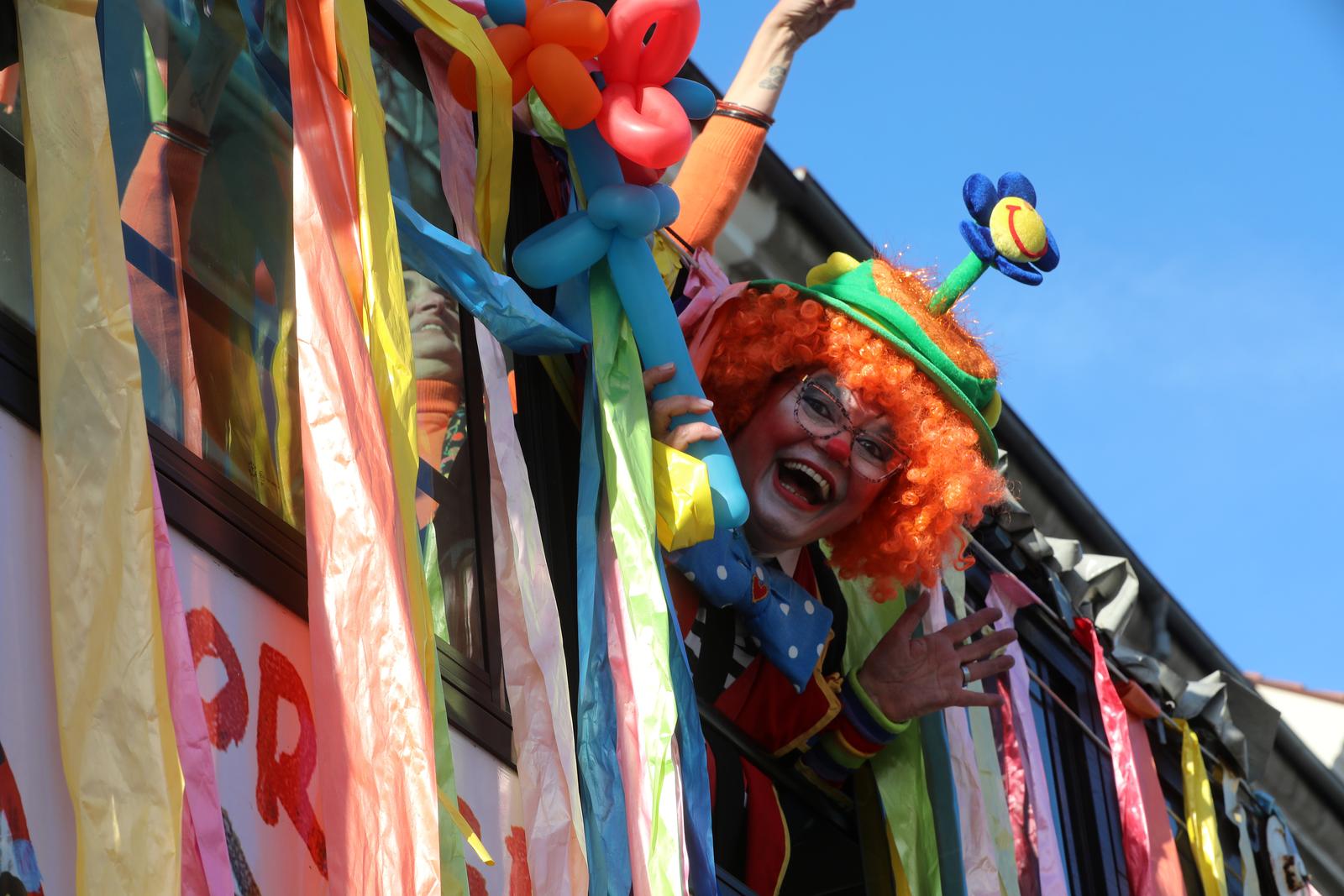 CARneval povorka, prava motorna maškarana manifestacija, prošla je riječkim ulicama CARneval povorka, prava motorna maškarana manifestacija, prošla je riječkim ulicama