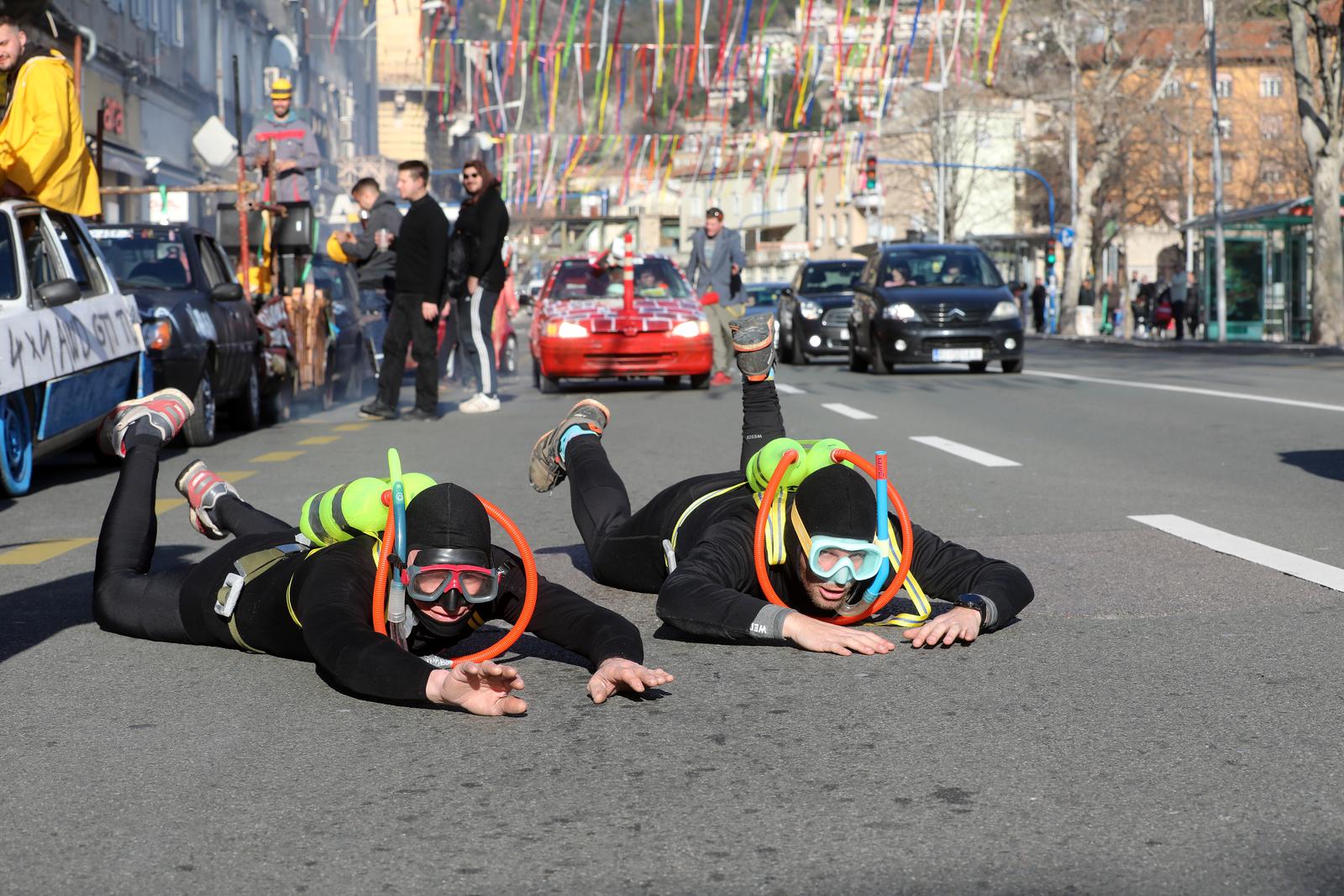 CARneval povorka, prava motorna maškarana manifestacija, prošla je riječkim ulicama CARneval povorka, prava motorna maškarana manifestacija, prošla je riječkim ulicama