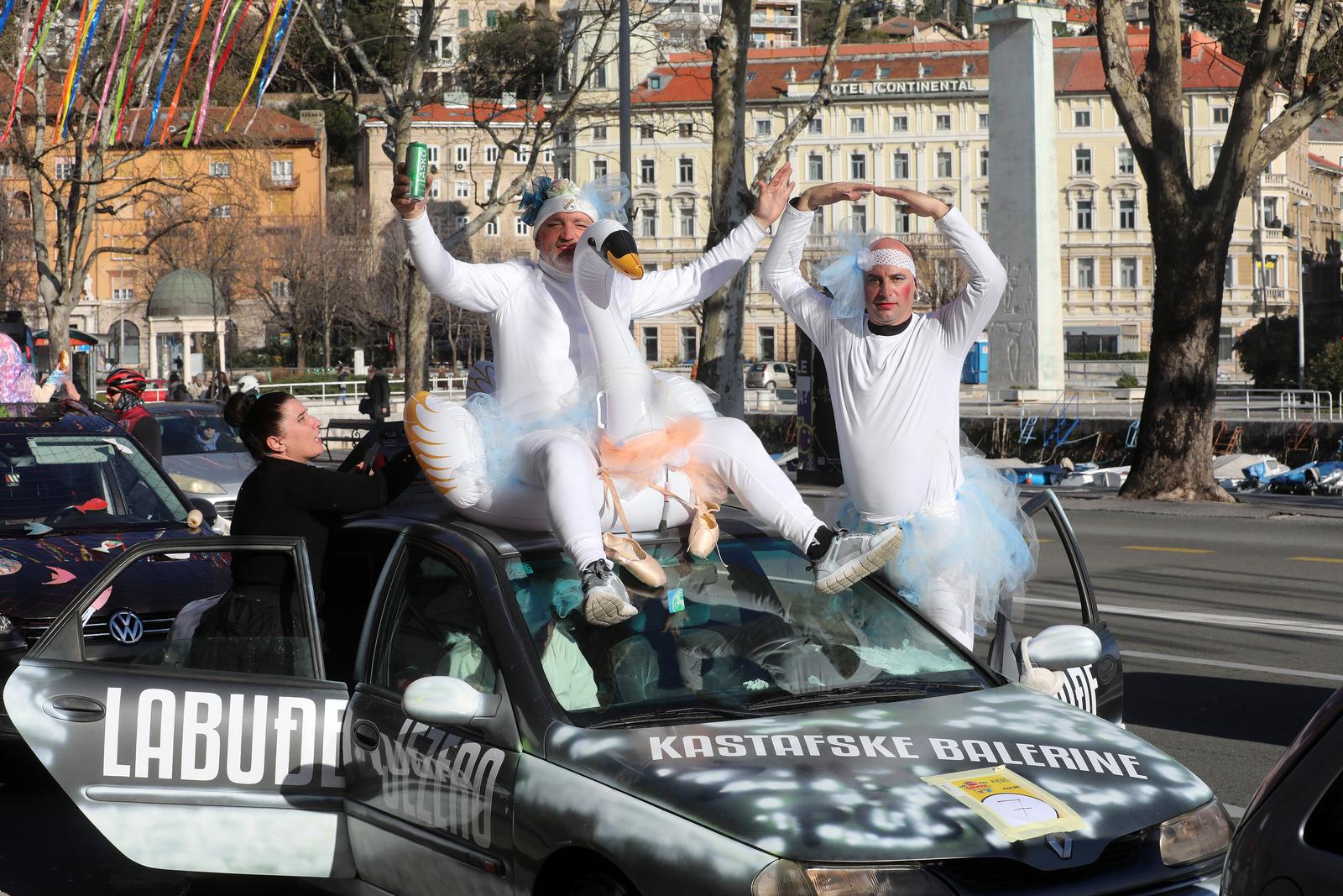 CARneval povorka, prava motorna maškarana manifestacija, prošla je riječkim ulicama CARneval povorka, prava motorna maškarana manifestacija, prošla je riječkim ulicama