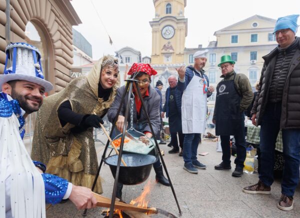Rijeka: Gradonačelnik Marko Filipović pridružio se humanitarnim karnevalskim manifestacijama