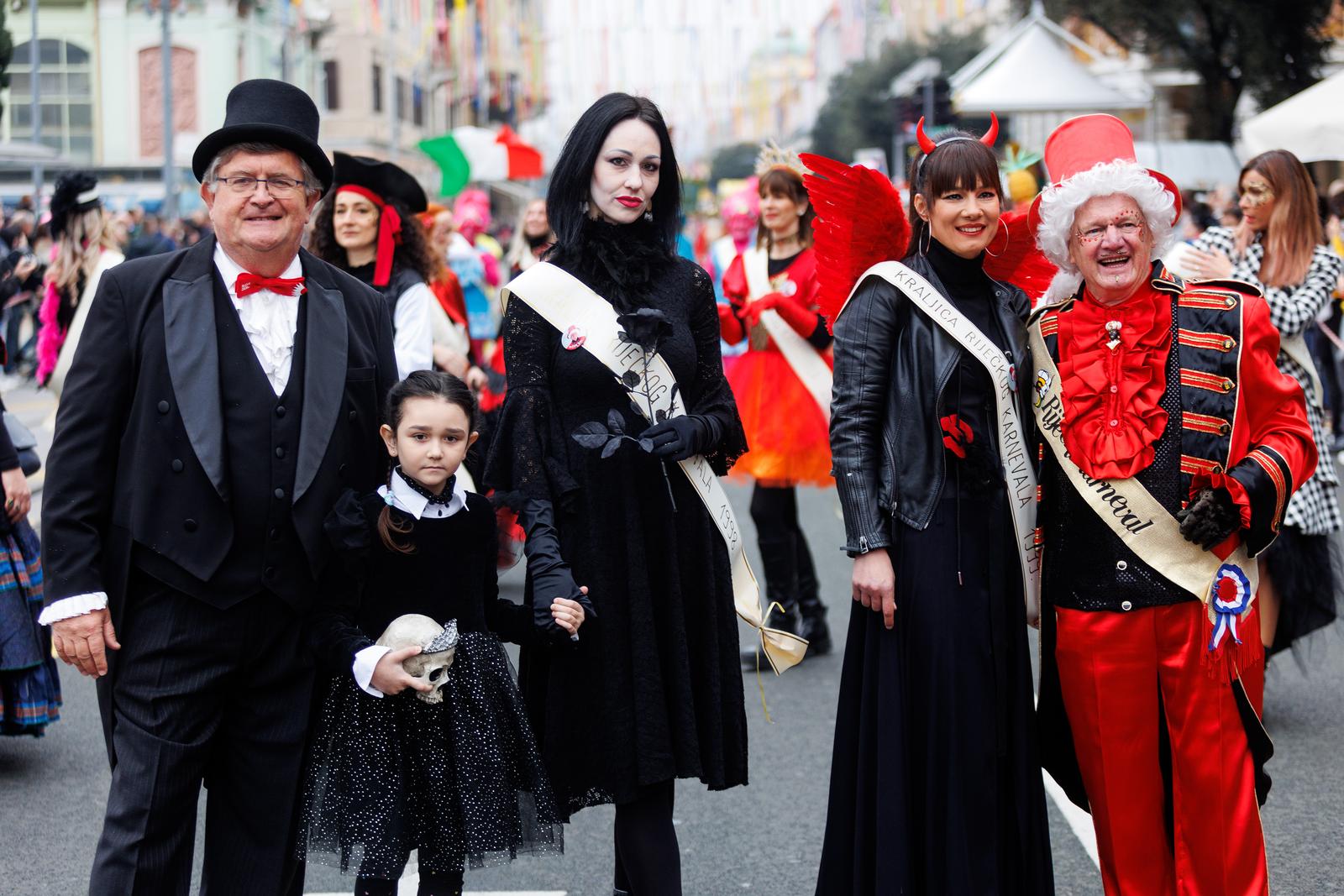 Rijeka: Oko devet tisuća maškara sudjelovalo na tradicionalnom Riječkom karnevalu Rijeka: Oko devet tisuća maškara sudjelovalo na tradicionalnom Riječkom karnevalu