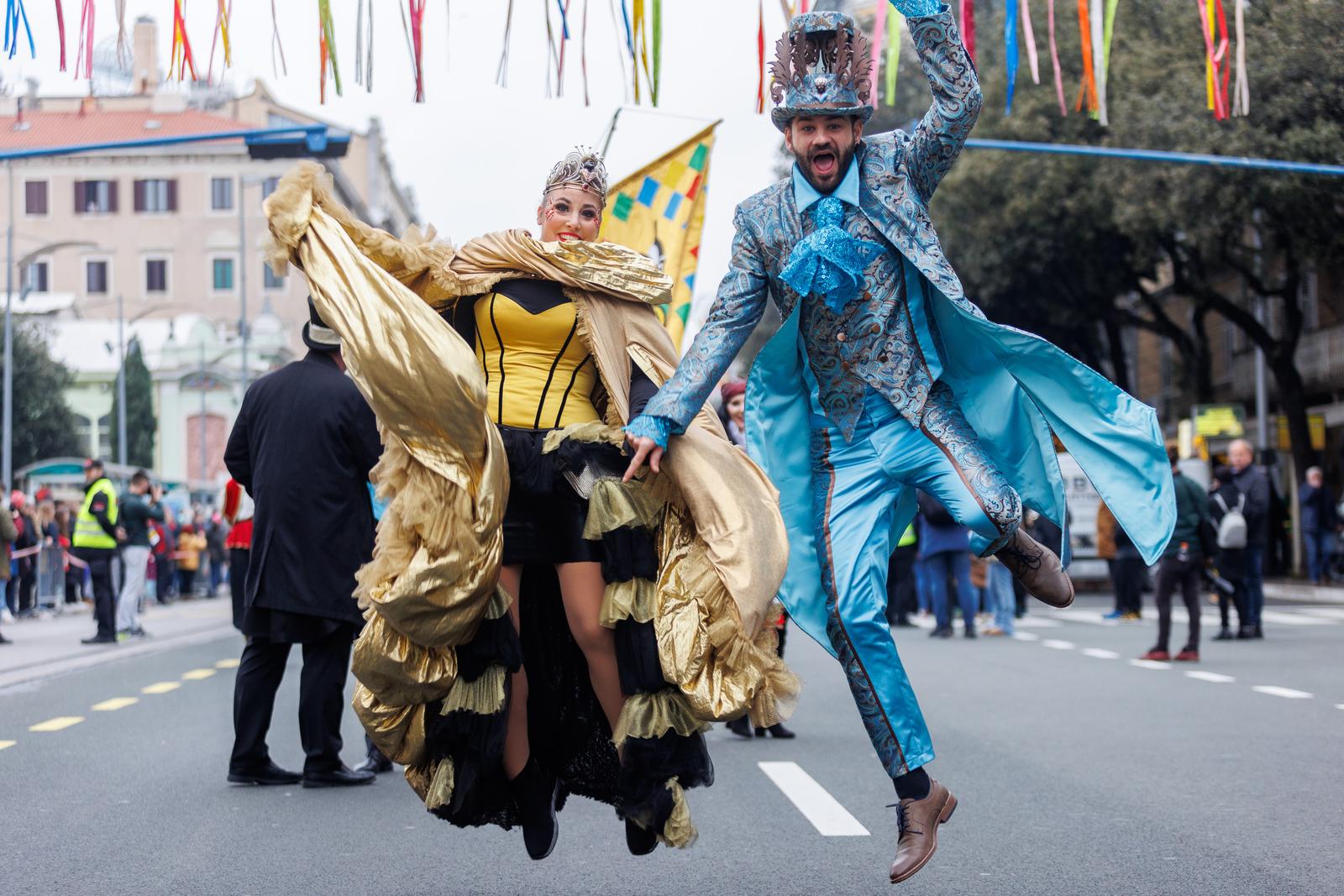 Rijeka: Oko devet tisuća maškara sudjelovalo na tradicionalnom Riječkom karnevalu Rijeka: Oko devet tisuća maškara sudjelovalo na tradicionalnom Riječkom karnevalu