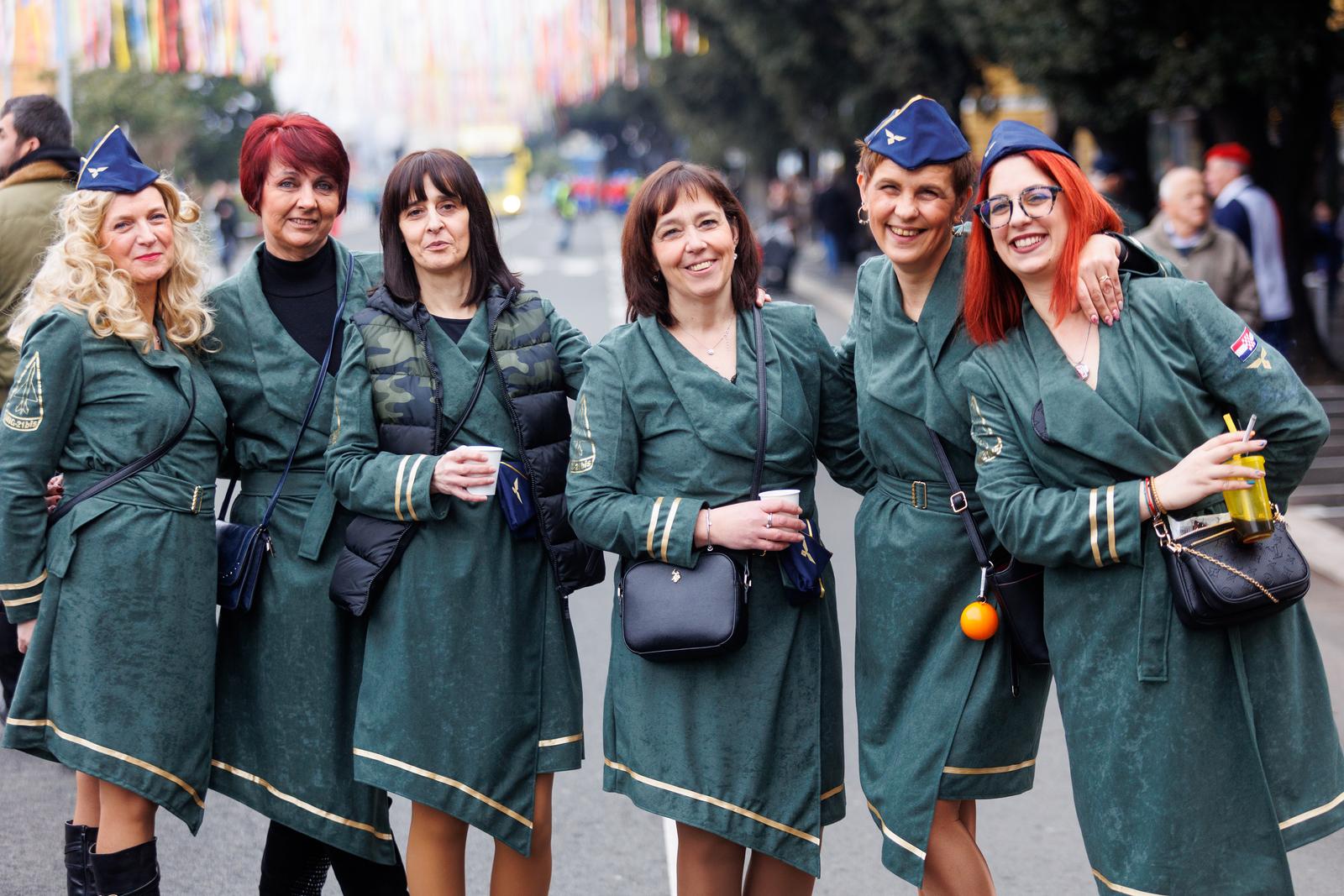 Rijeka: Oko devet tisuća maškara sudjelovalo na tradicionalnom Riječkom karnevalu Rijeka: Oko devet tisuća maškara sudjelovalo na tradicionalnom Riječkom karnevalu