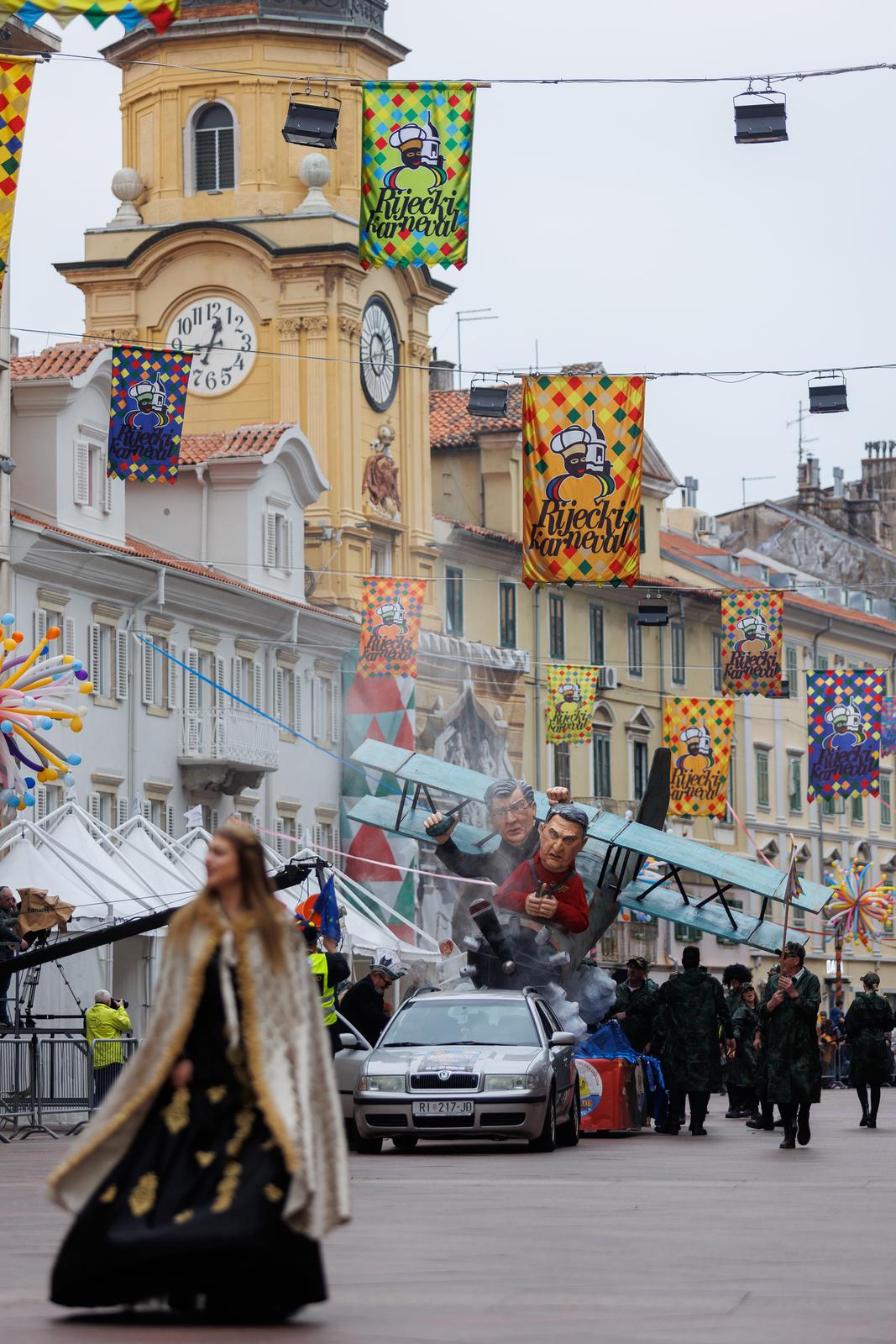 Rijeka: Oko devet tisuća maškara sudjelovalo na tradicionalnom Riječkom karnevalu Rijeka: Oko devet tisuća maškara sudjelovalo na tradicionalnom Riječkom karnevalu