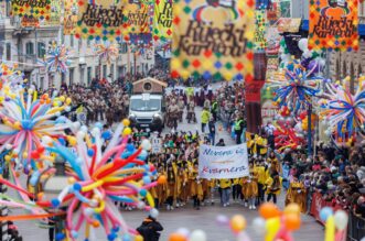 Rijeka: Oko devet tisuća maškara sudjelovalo na tradicionalnom Riječkom karnevalu Rijeka: Oko devet tisuća maškara sudjelovalo na tradicionalnom Riječkom karnevalu