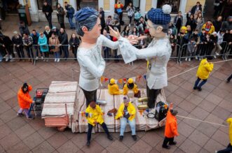 Rijeka: Oko devet tisuća maškara sudjelovalo na tradicionalnom Riječkom karnevalu Rijeka: Oko devet tisuća maškara sudjelovalo na tradicionalnom Riječkom karnevalu