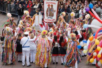 Rijeka: Oko devet tisuća maškara sudjelovalo na tradicionalnom Riječkom karnevalu Rijeka: Oko devet tisuća maškara sudjelovalo na tradicionalnom Riječkom karnevalu