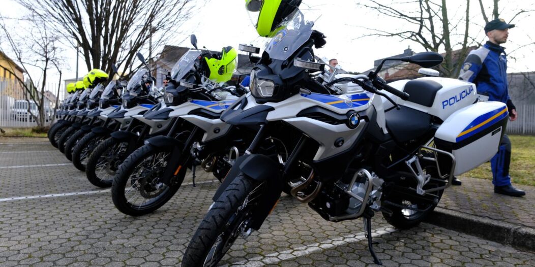 Novi službeni policijski motocikli Novi službeni policijski motocikli