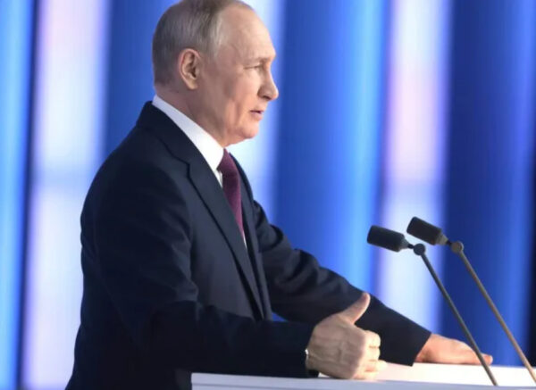 putin palac twitter