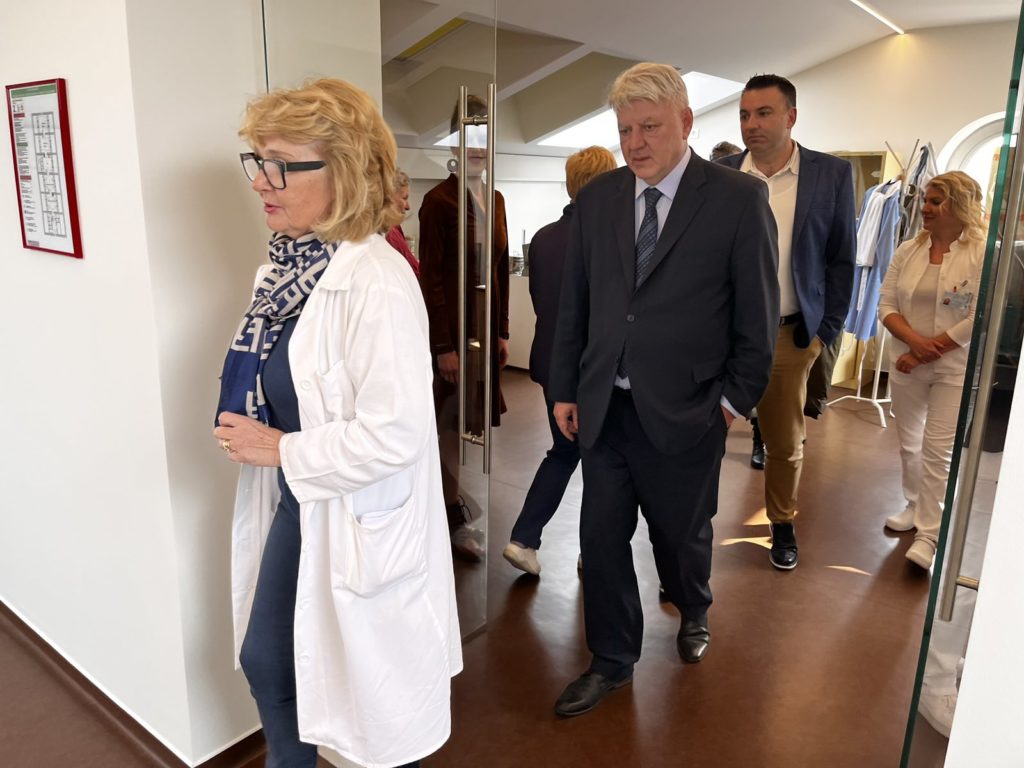 rab insula (17) rab insula (17)