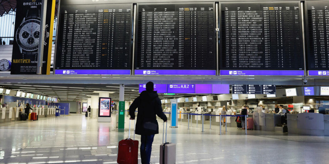 5469127_20230217t073805z-1576941361-rc2vcz9fln06-rtrmadp-3-germanyairportsstrike_share 5469127_20230217t073805z-1576941361-rc2vcz9fln06-rtrmadp-3-germanyairportsstrike_share