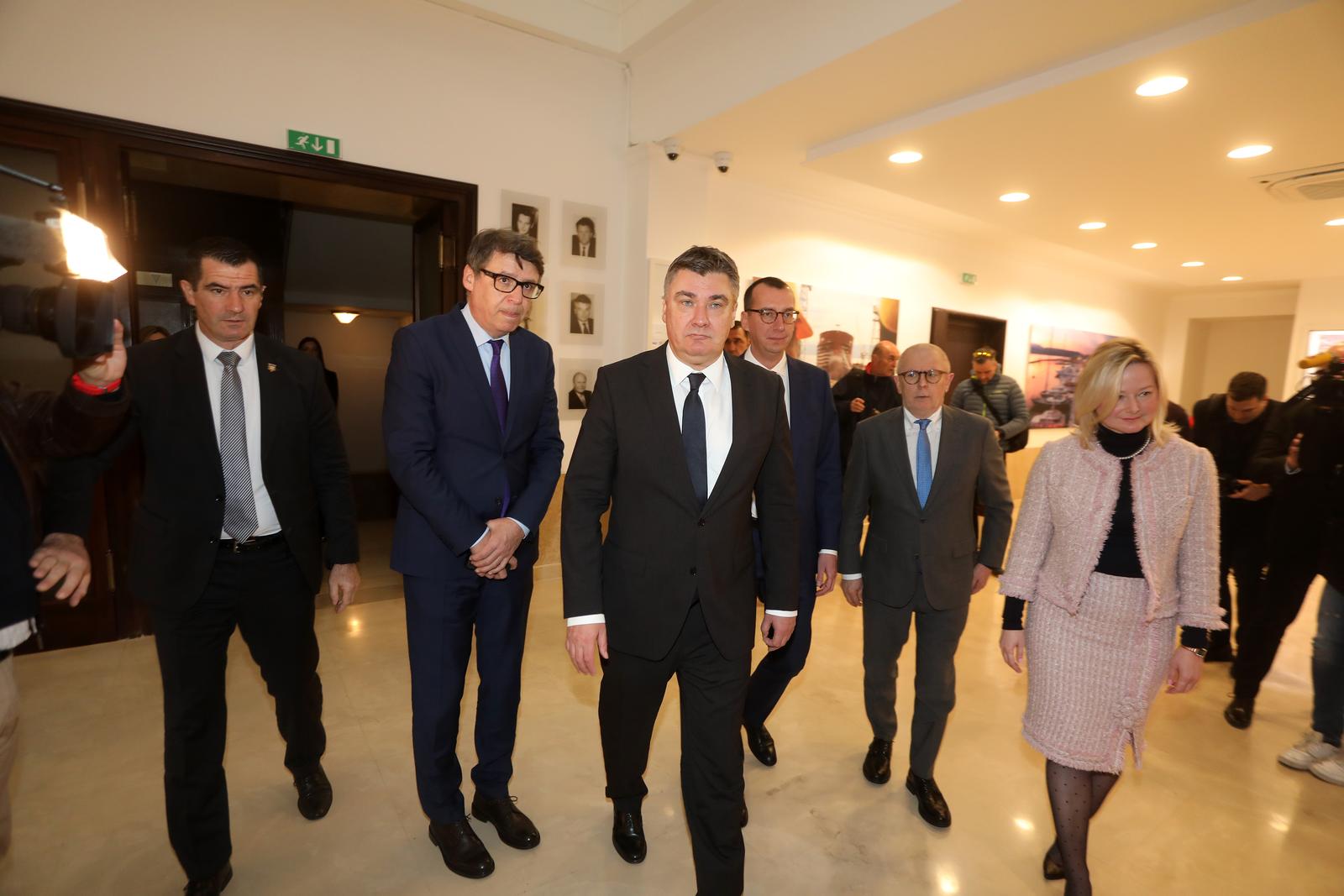 Rijeka: Predsjednik Zoran Milanović sastao se s gradonačelnikom Markom Filipovićem Rijeka: Predsjednik Zoran Milanović sastao se s gradonačelnikom Markom Filipovićem