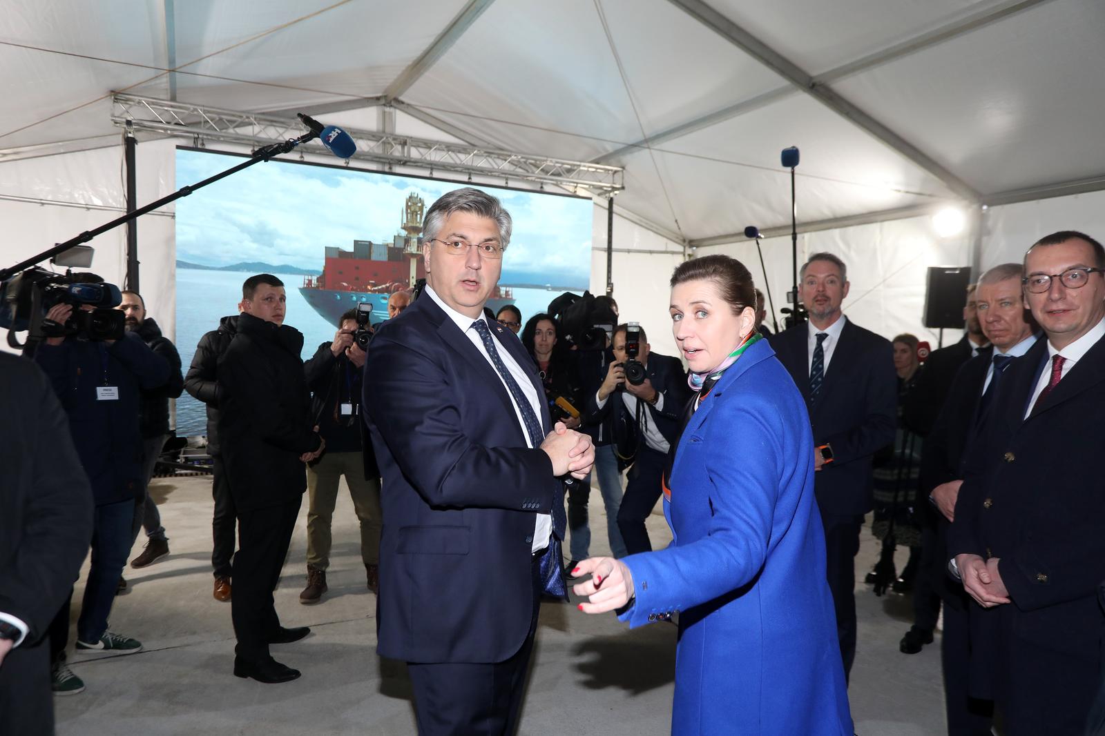 Danska premijerka i Andrej Plenković obišli su budući terminal Rijeka Gateway Danska premijerka i Andrej Plenković obišli su budući terminal Rijeka Gateway