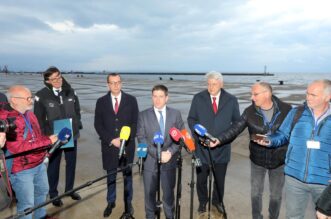 Danska premijerka i Andrej Plenković obišli su budući terminal Rijeka Gateway Danska premijerka i Andrej Plenković obišli su budući terminal Rijeka Gateway