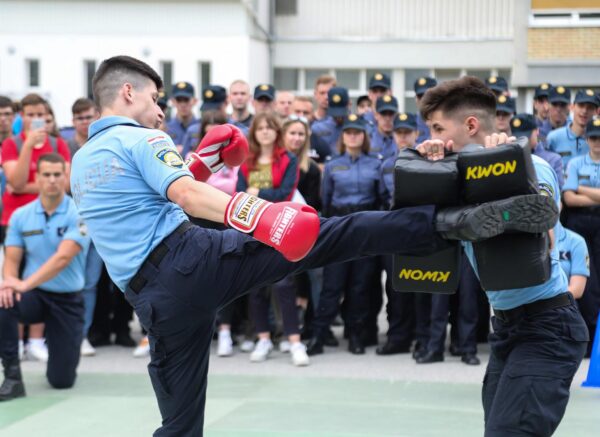 Zagreb: Dan otvorenih vrata i pokazne vježbe na Policijskoj akademiji