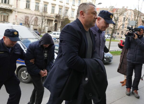 Župan Damir Dekanić i troje policijskih službenika privedeni su na ispitivanje na Županijski sud u Osijeku