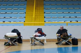 Stanari u blizini Luke Rijeka smješteni su u dvoranu Mladost Stanari u blizini Luke Rijeka smješteni su u dvoranu Mladost