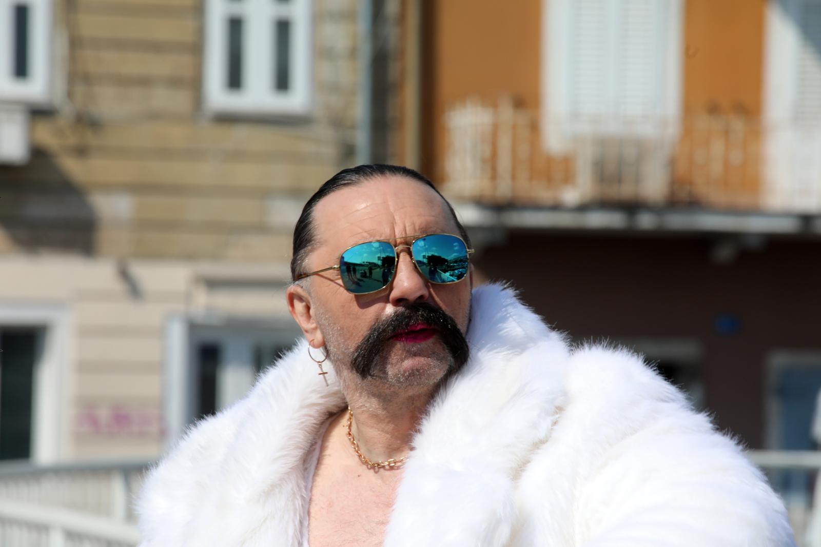 Grupa Let 3 na Mrtvom kanalu snima video razglednicu kojom će se predstaviti na Euroviziji Grupa Let 3 na Mrtvom kanalu snima video razglednicu kojom će se predstaviti na Euroviziji