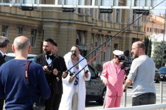 Grupa Let 3 na Mrtvom kanalu snima video razglednicu kojom će se predstaviti na Euroviziji Grupa Let 3 na Mrtvom kanalu snima video razglednicu kojom će se predstaviti na Euroviziji
