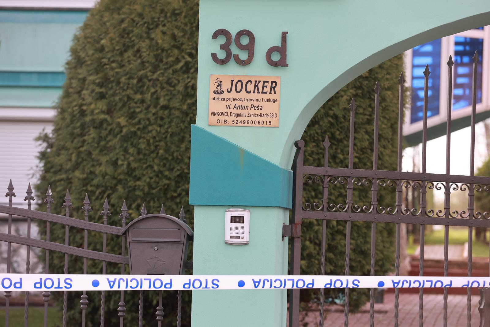 U Vinkovcima ubijen muškarac, policija pronašla i tijelo počinitelja U Vinkovcima ubijen muškarac, policija pronašla i tijelo počinitelja