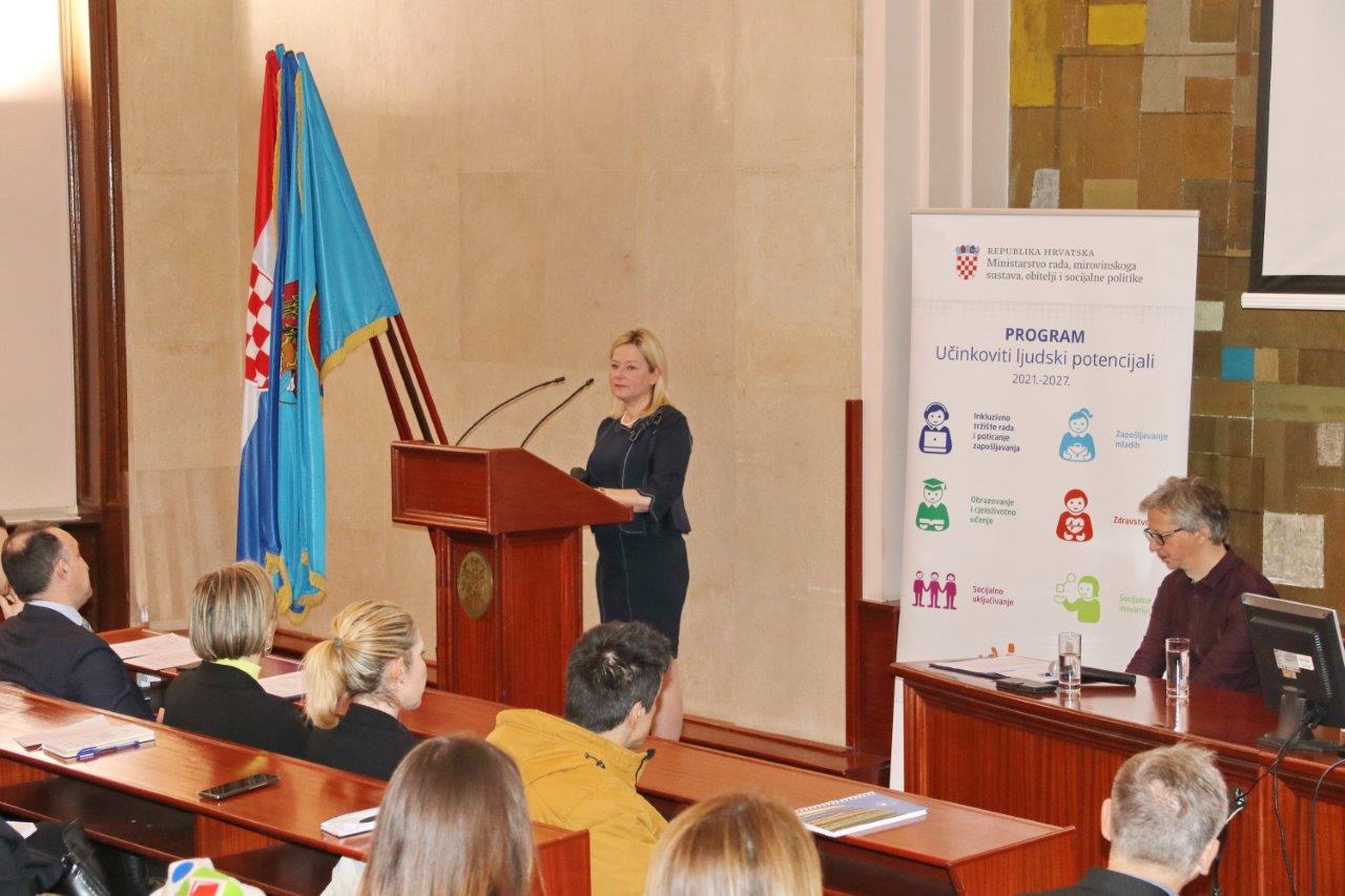 Predstavljanje-mogućnosti-Programa-Učinkoviti-ljudski-potencijali-2021.-2027-iz-Europskog-socijalnog-fo-5 Predstavljanje-mogućnosti-Programa-Učinkoviti-ljudski-potencijali-2021.-2027-iz-Europskog-socijalnog-fo-5
