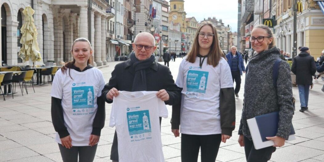 Prodaja-majica-za-24.-Homo-si-teć-Festival-sporta-i-rekreacije-Rijeka-Run-5-1200×800 Prodaja-majica-za-24.-Homo-si-teć-Festival-sporta-i-rekreacije-Rijeka-Run-5-1200×800