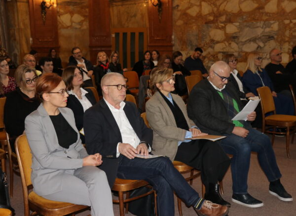 Skup-o-pametnim-tehnologijama-koje-pomažu-kod-dijabetesa-1-1