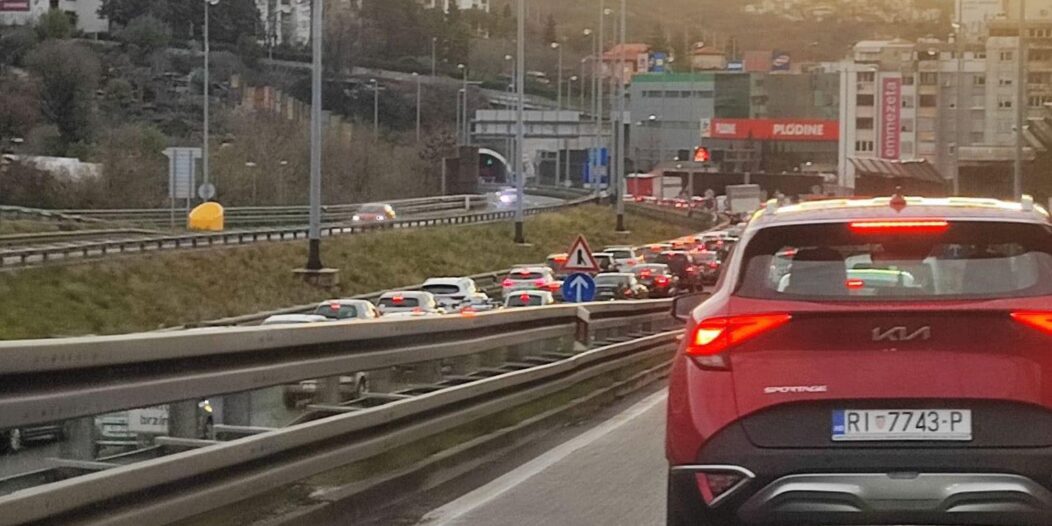 nesreća 270323obilaznica – kopija nesreća 270323obilaznica – kopija